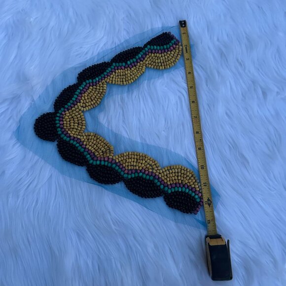 Vintage Trims 60Pcs for $20 Vintage Trims embroidered and beaded Applique tops - Picture 4 of 5